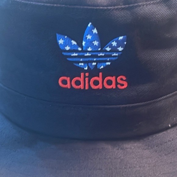 🆕 Adidas unisex Americana cotton bucket hat collegiate navy one size fits all - Picture 2 of 7
